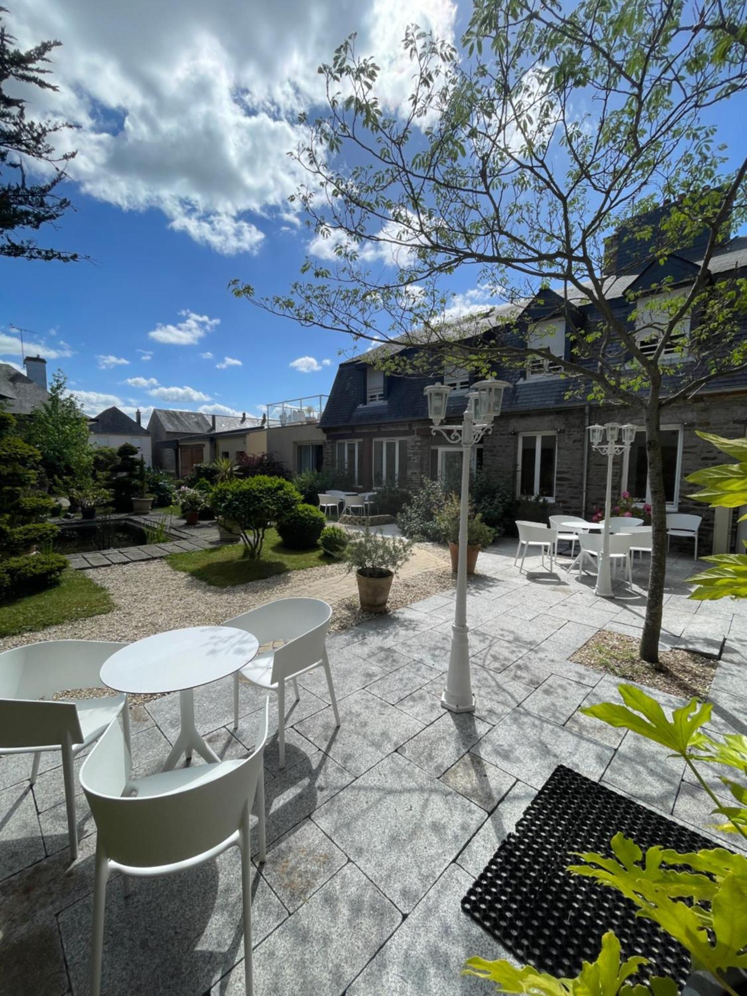 Hôtel Victor Hugo Pontorson Exterior foto